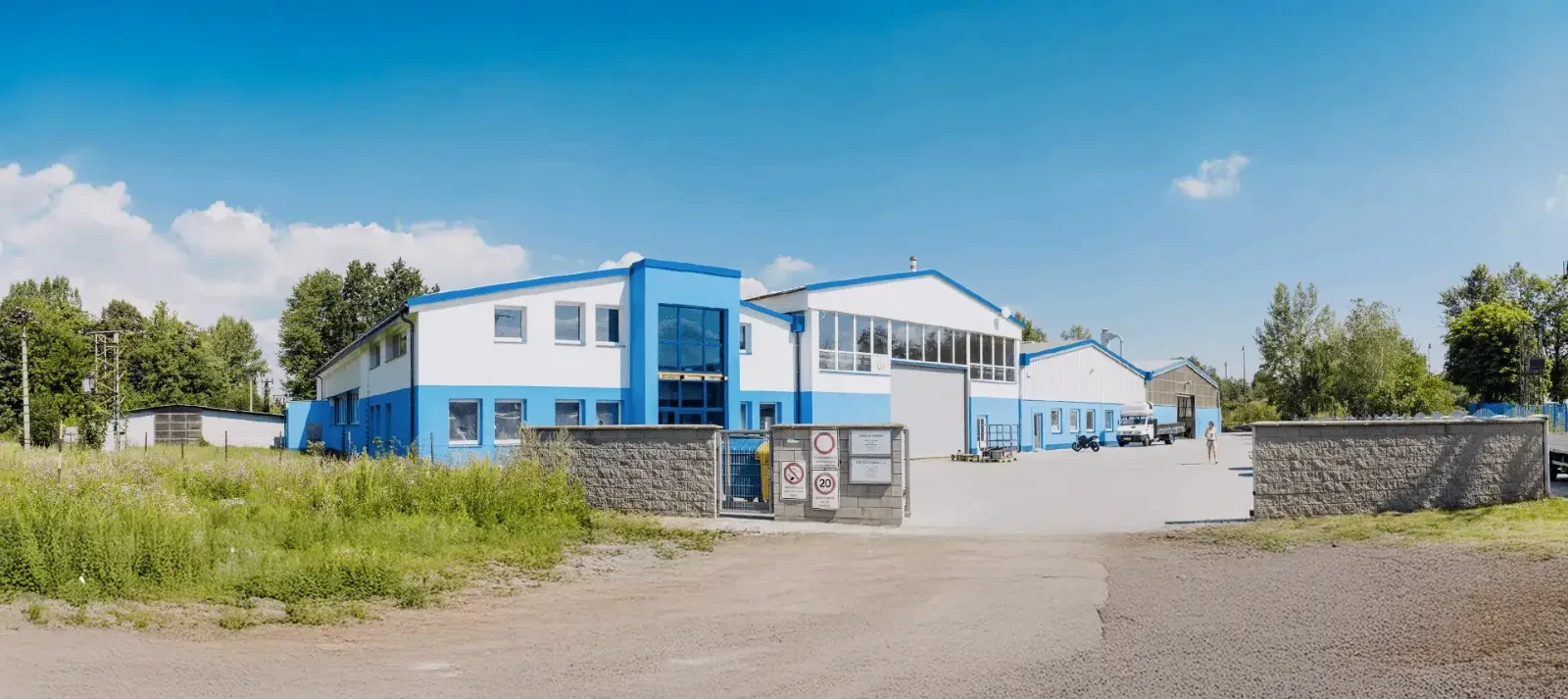 Budova firmy STAVTECH ve Valašském Meziříčí